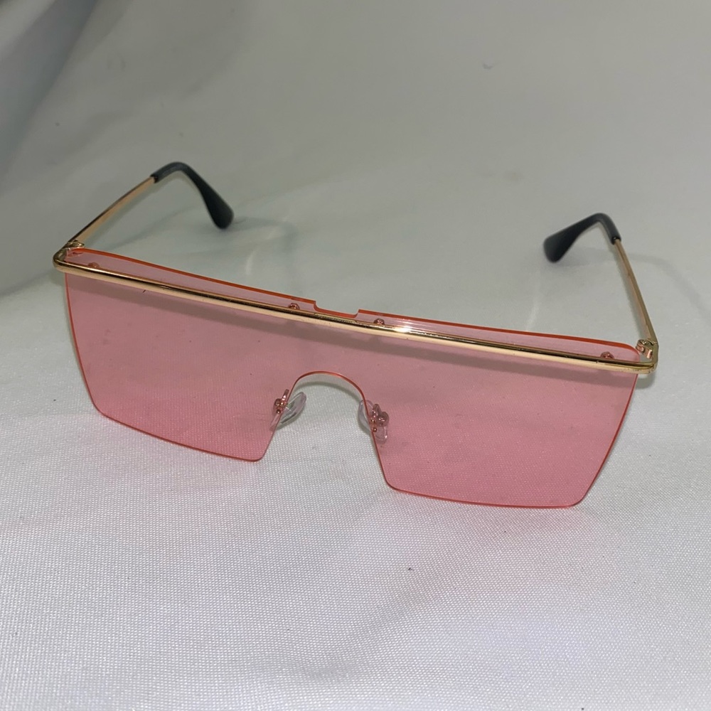 Pink Frame Shades & Orange Frame Shade (scroll)